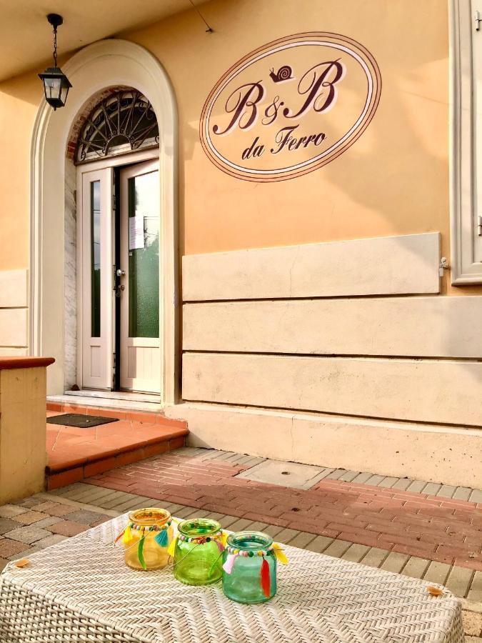 B & B Da Ferro Massarosa Exterior photo