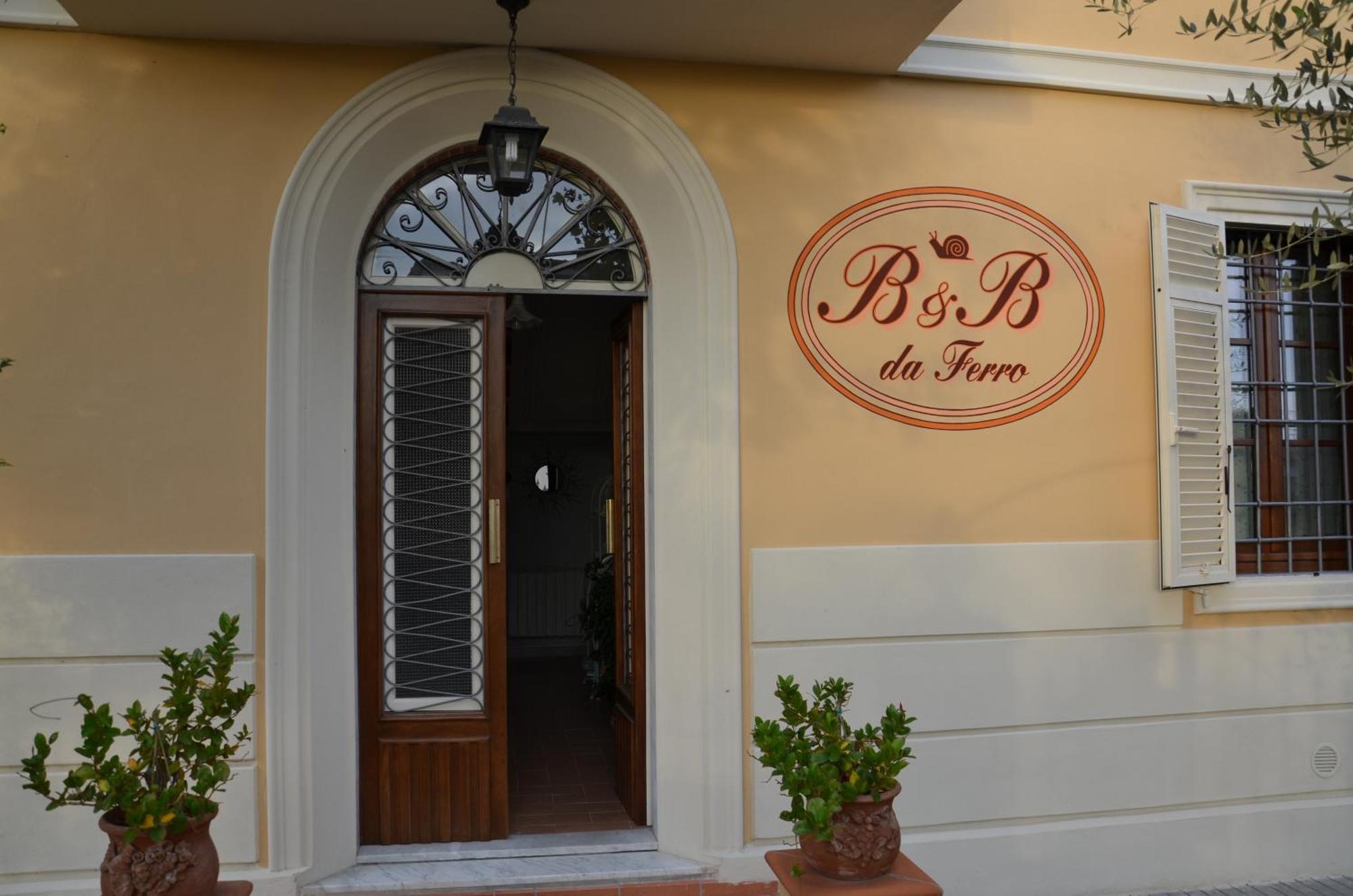 B & B Da Ferro Massarosa Exterior photo