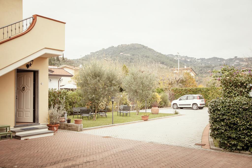 B & B Da Ferro Massarosa Exterior photo