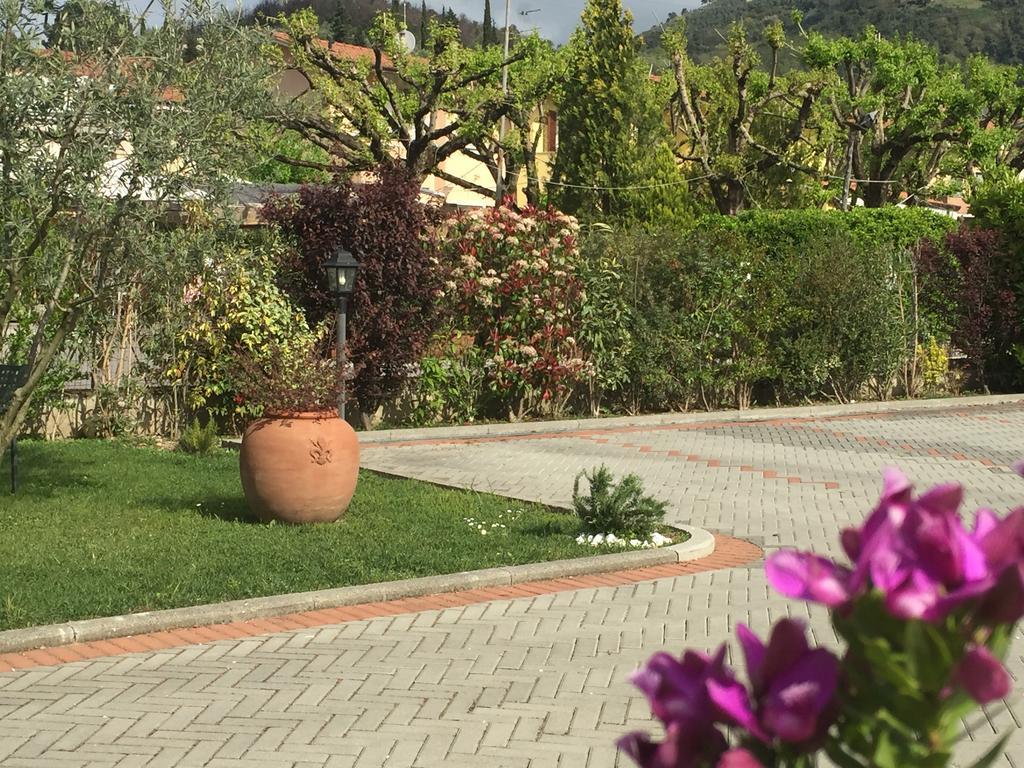 B & B Da Ferro Massarosa Exterior photo