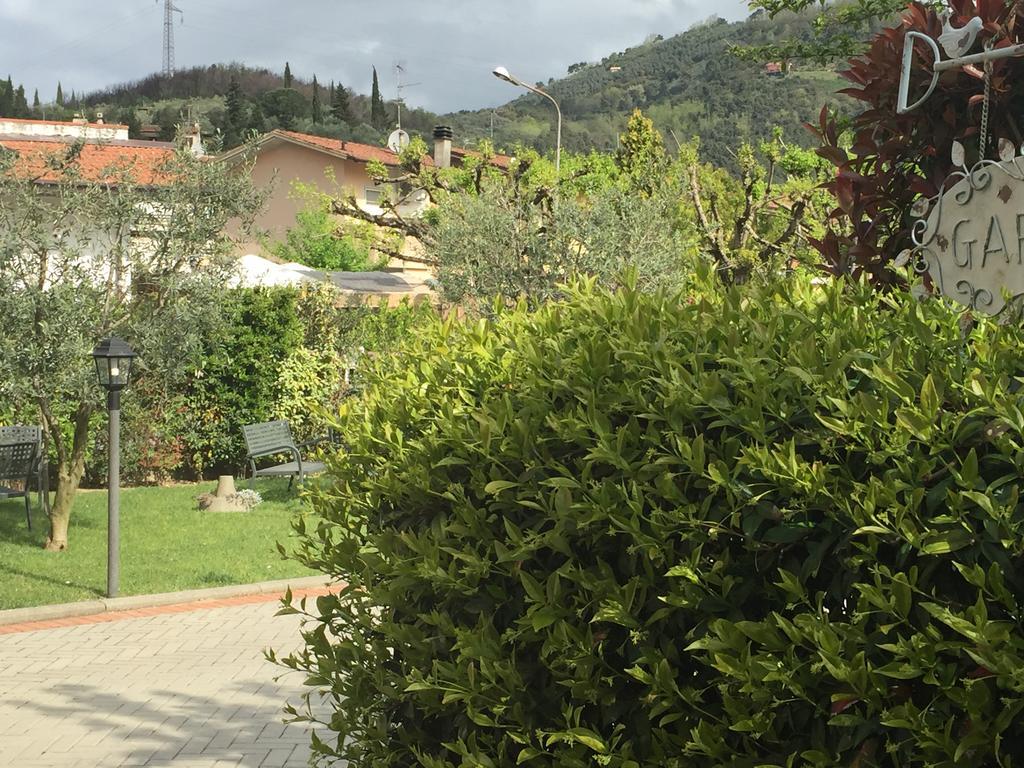 B & B Da Ferro Massarosa Exterior photo
